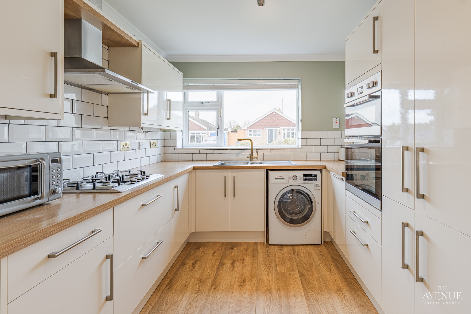 3 bed detached bungalow for sale in Chestnut Close, Brampton, Huntingdon, Cambridgeshire 9