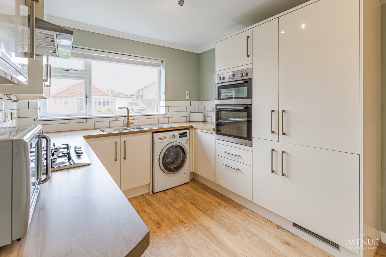 3 bed detached bungalow for sale in Chestnut Close, Brampton, Huntingdon, Cambridgeshire 8