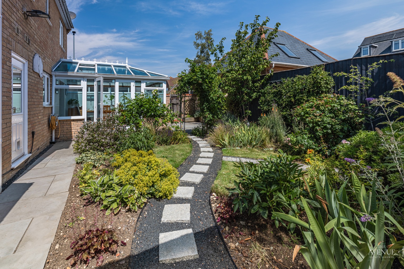 5 bed detached house for sale in Collingwood Drive, Longstanton, Cambridgeshire  - Property Image 35