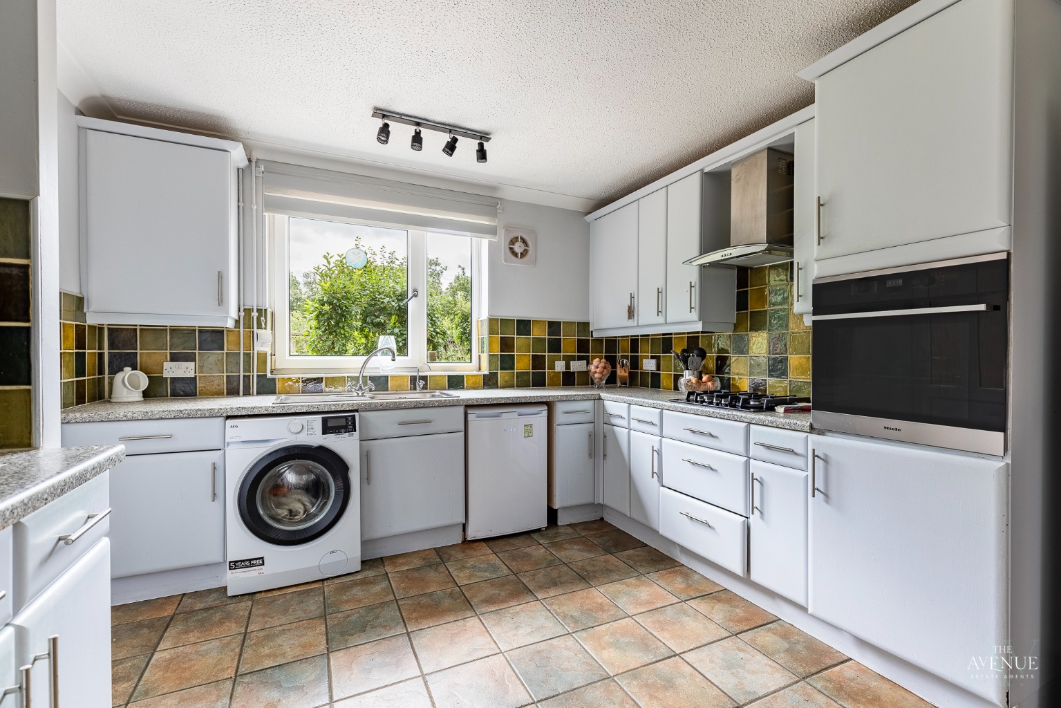 3 bed detached house for sale in Thatchers Wood, Longstanton, Cambridge  - Property Image 12