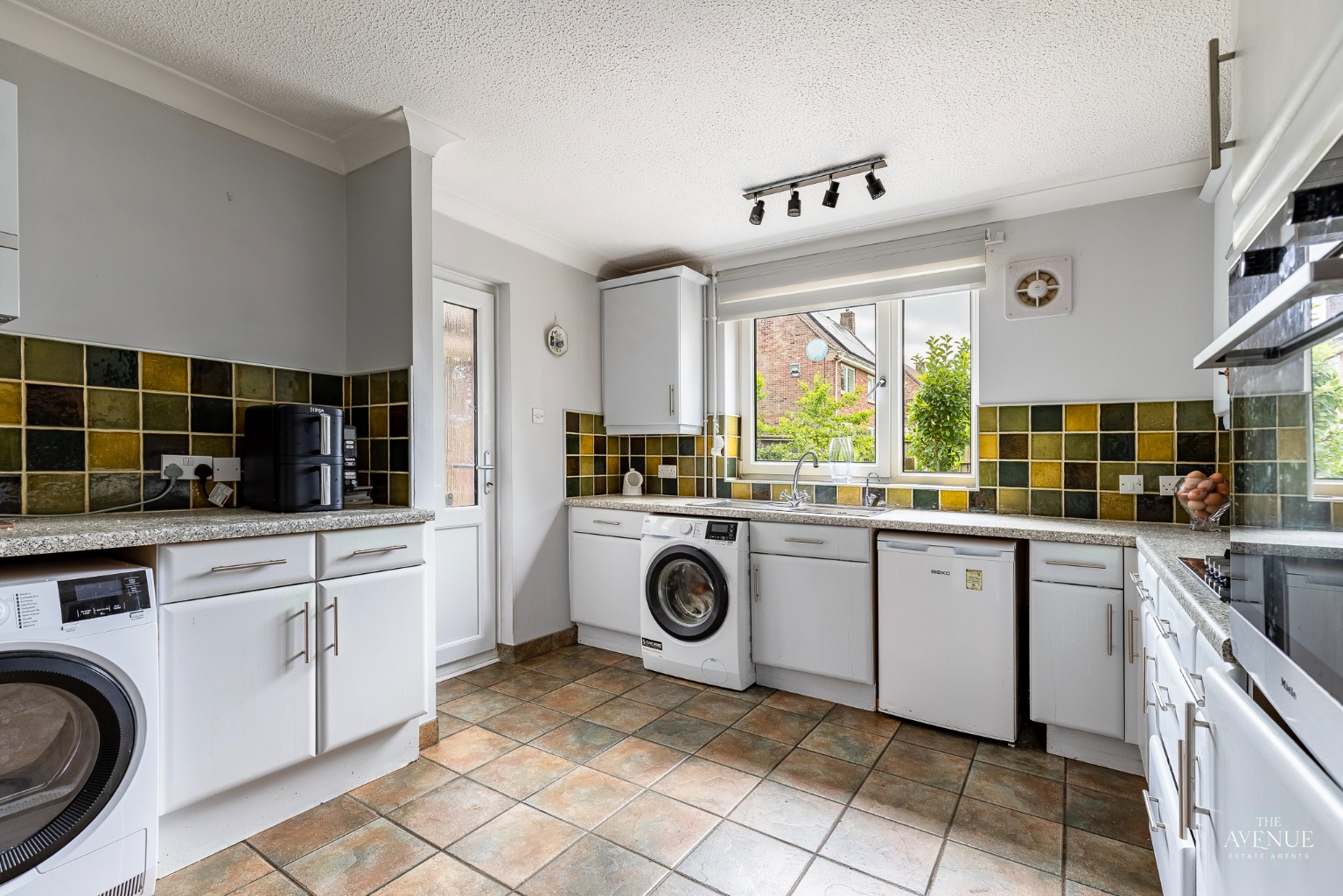 3 bed detached house for sale in Thatchers Wood, Longstanton, Cambridge 7