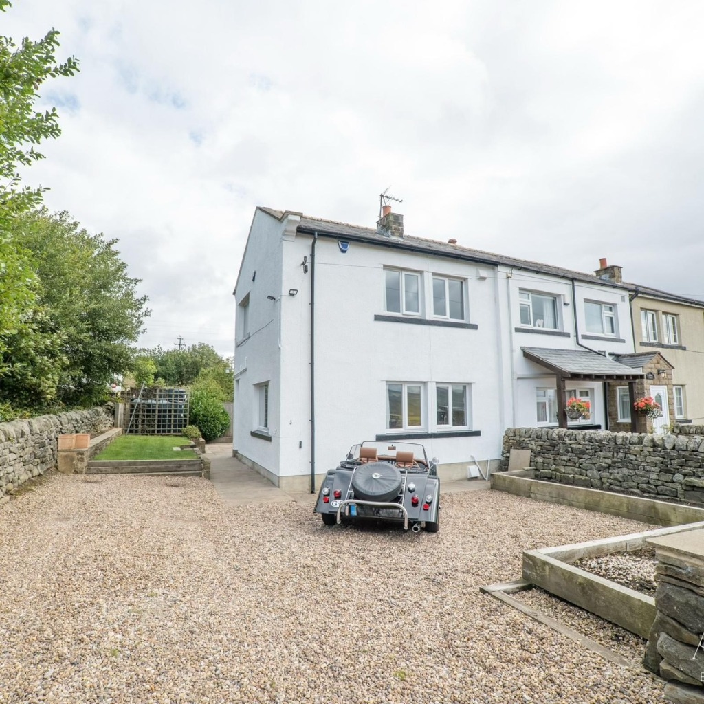 3 bed semi-detached house for sale in Heights Lane, Eldwick, Bingley, West Yorkshire, BD16  - Property Image 29