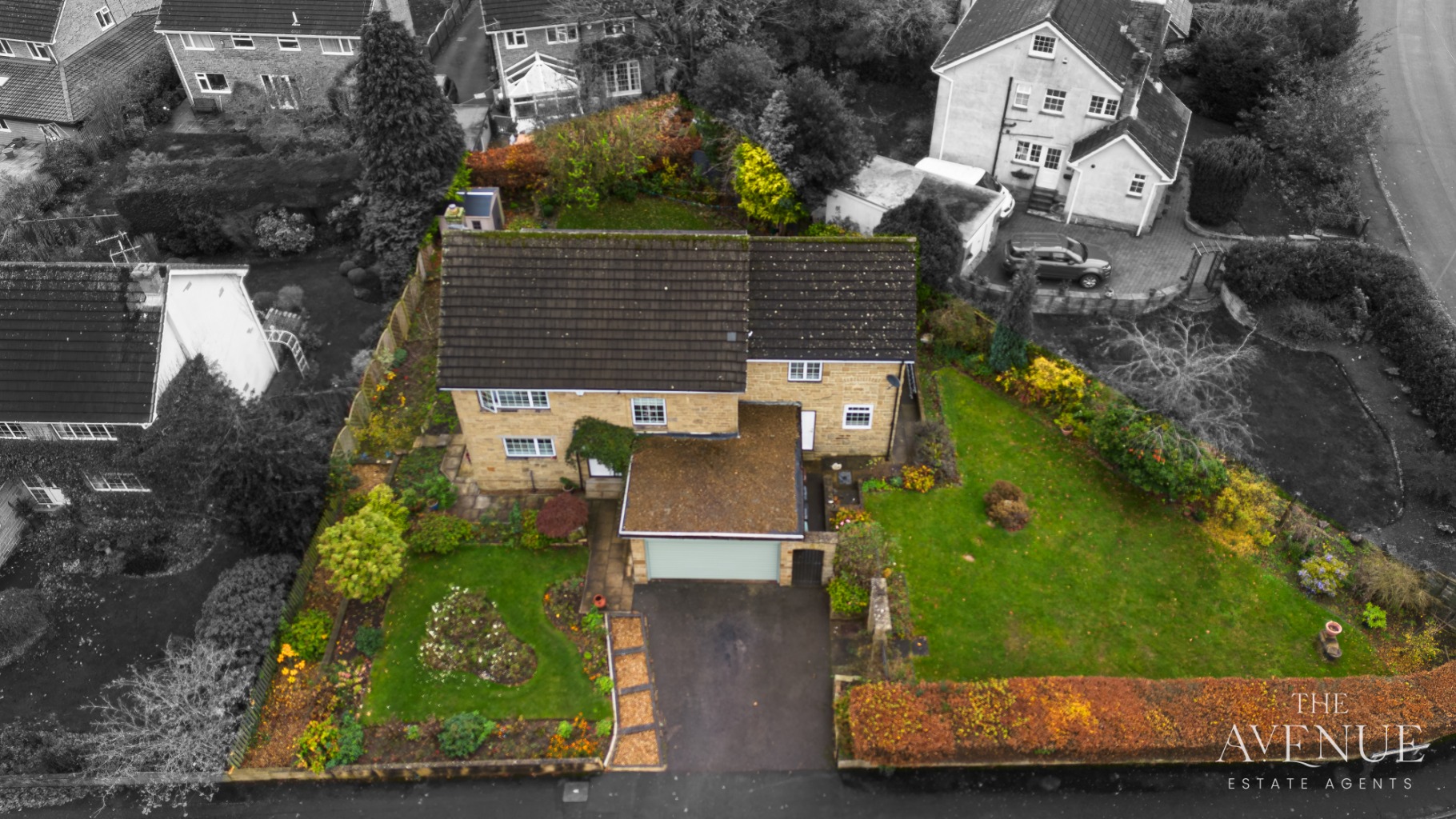 5 bed detached house for sale in Woodvale Crescent, Bingley, West Yorkshire, BD16 47