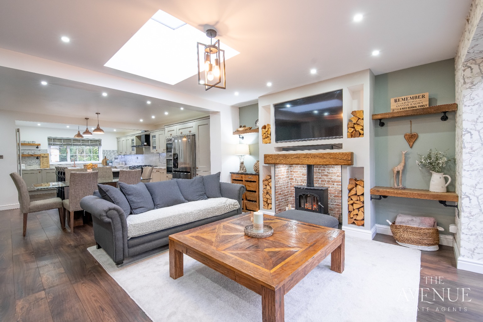 5 bed detached house for sale in Woodvale Crescent, Bingley, West Yorkshire, BD16 12