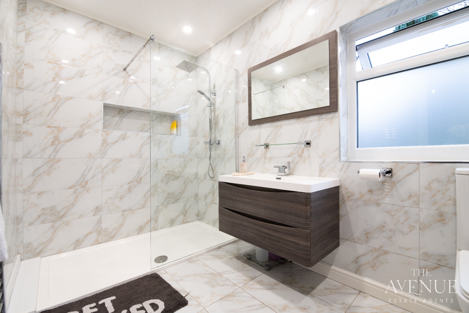5 bed detached house for sale in Woodvale Crescent, Bingley, West Yorkshire, BD16  - Property Image 19