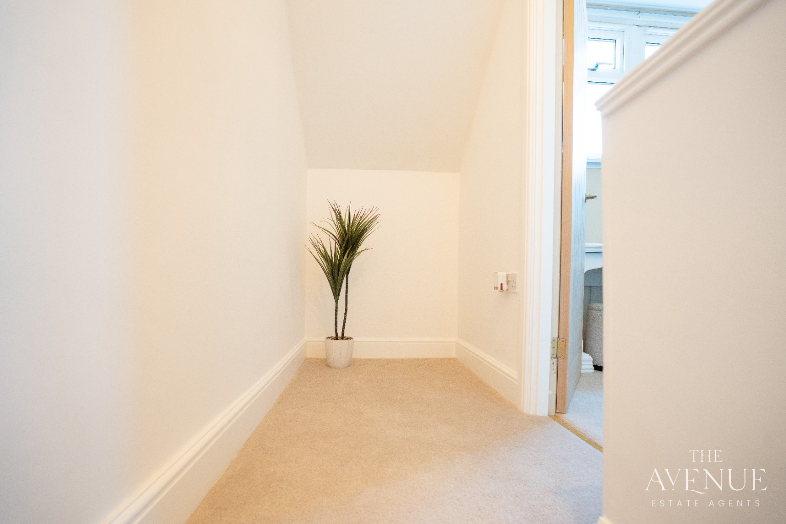 2 bed terraced house for sale in Vicarage Place, Leeds, West Yorkshire, LS5  - Property Image 19