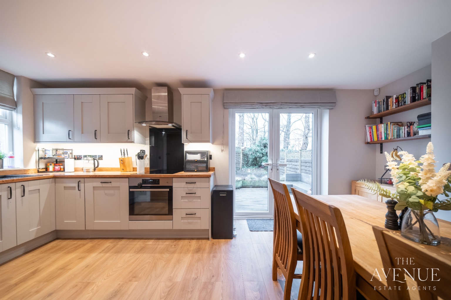 3 bed semi-detached house for sale in 2 Willowfield Crescent, Bradford, West Yorkshire, BD2 1LJ  - Property Image 5