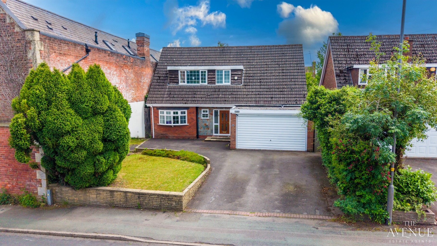 4 bed detached house for sale in Tettenhall Wood, Wolverhampton, West Midlands, WV6  - Property Image 13