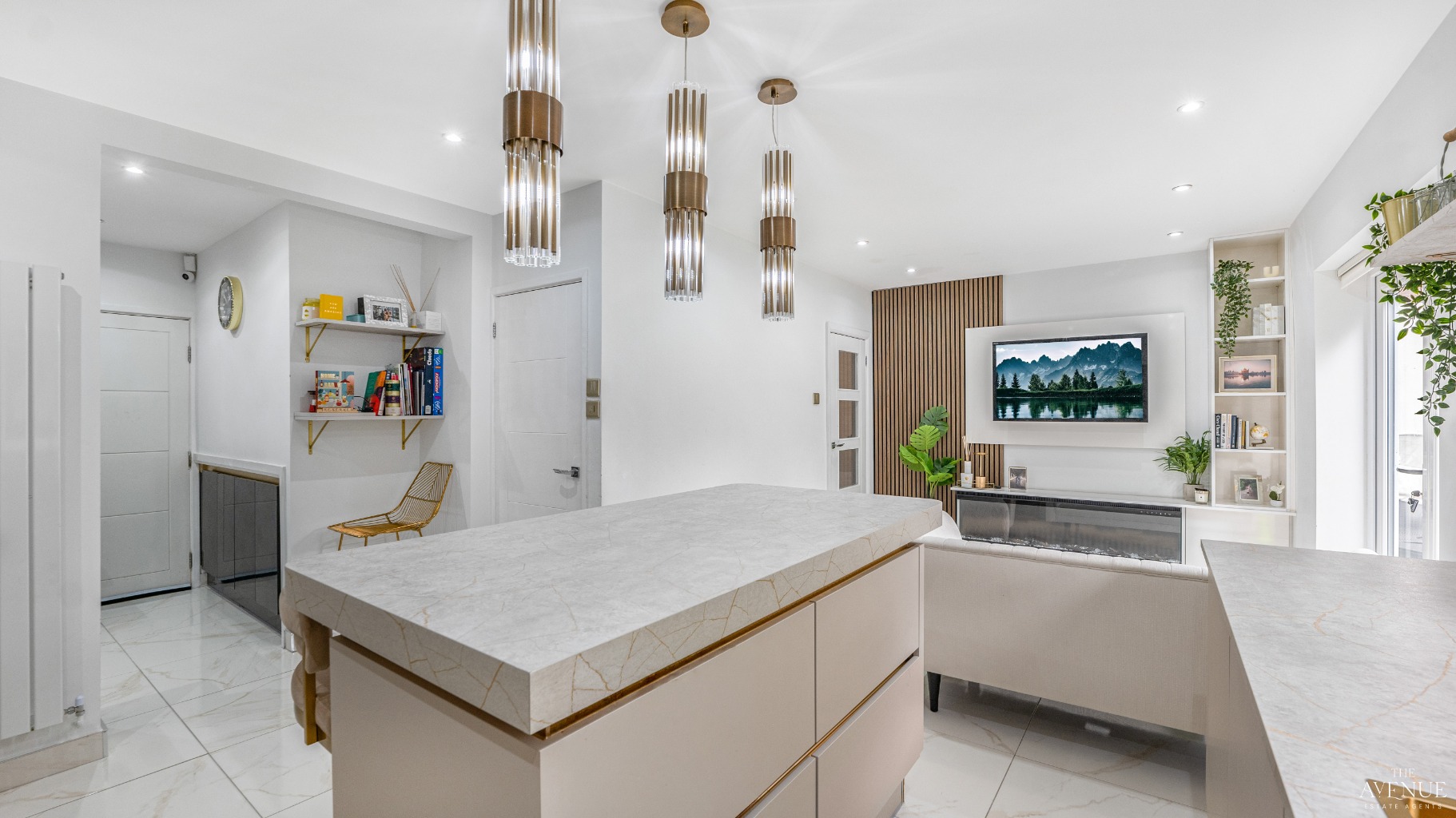 4 bed detached house for sale in Tettenhall Wood, Wolverhampton, West Midlands, WV6  - Property Image 9