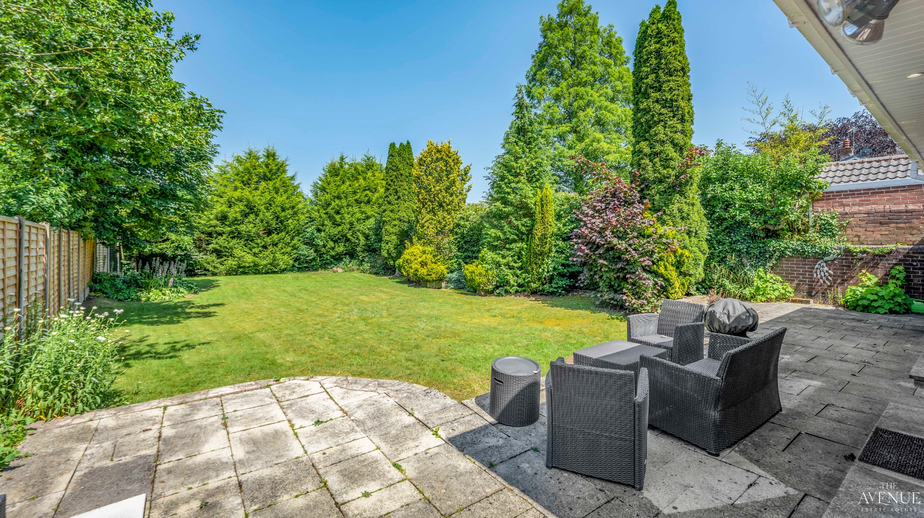 4 bed detached house for sale in Codsall, Wolverhampton, Staffordshire, WV8 37
