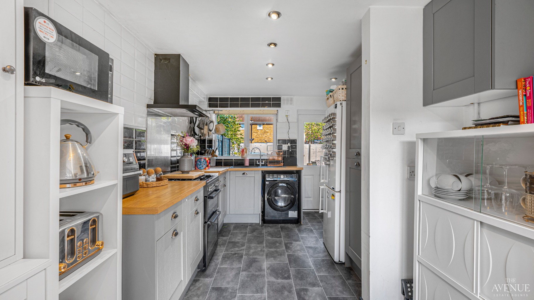 2 bed terraced house for sale in Codsall, Wolverhampton, Staffordshire, WV8  - Property Image 10