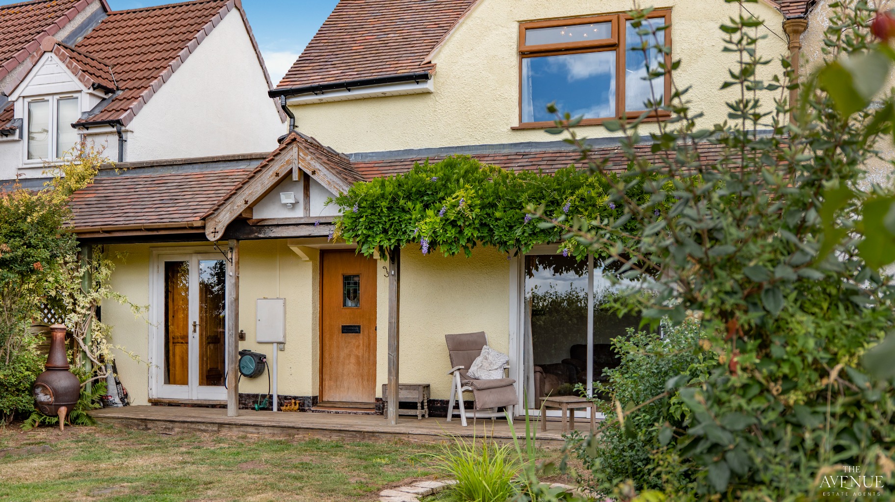 2 bed cottage for sale in Pattingham Road, Perton, Wolverhampton, Staffordshire, WV6 7HD - Property Image 1