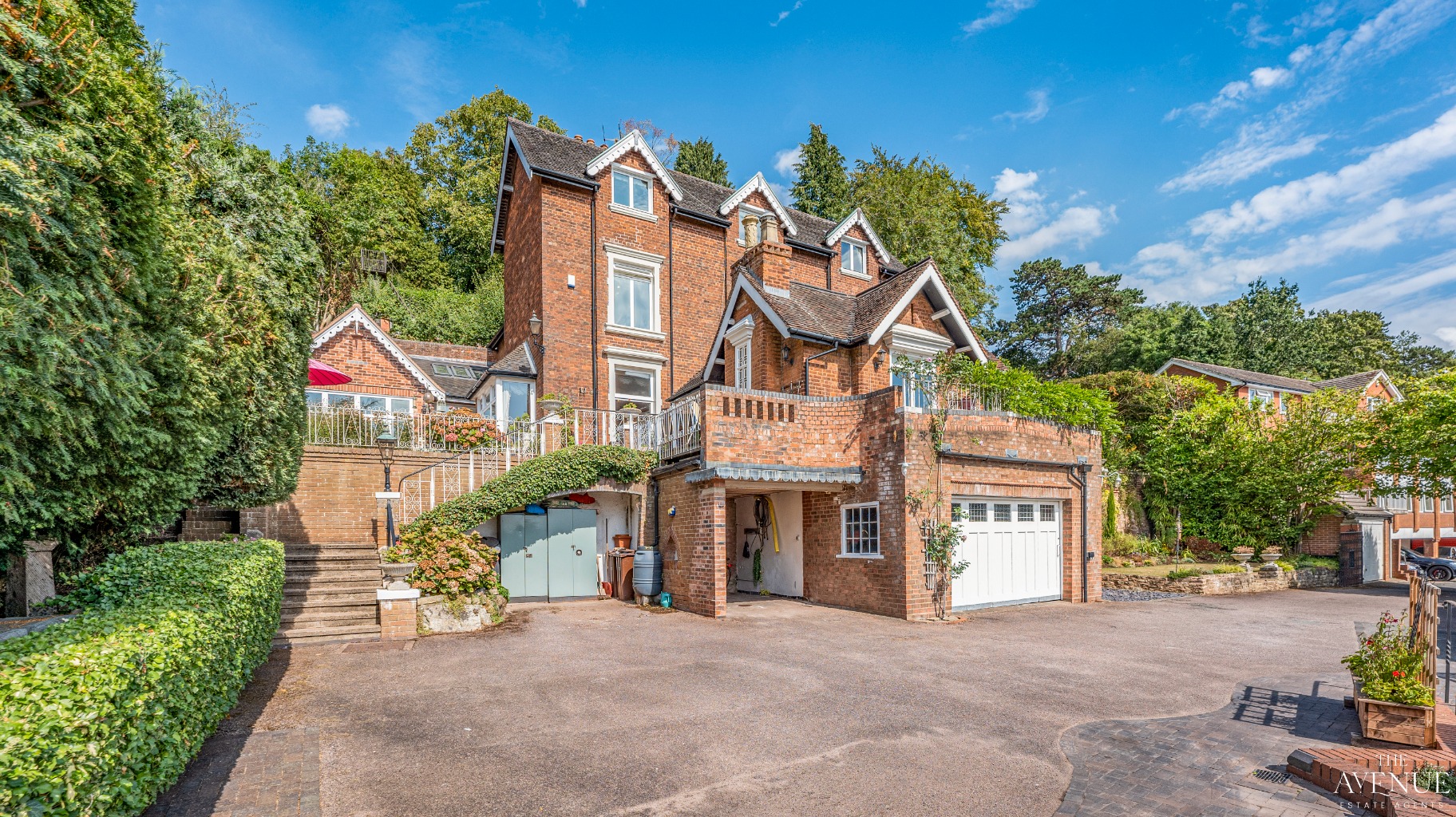 5 bed detached house for sale in Duntally, Grove Lane, Wightwick, Wolverhampton, West Midlands, WV6 6