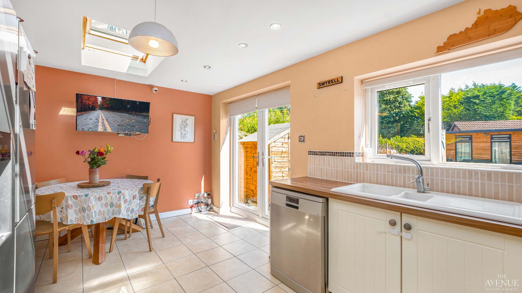 3 bed semi-detached house for sale in Birches Avenue, Codsall, Wolverhampton, Staffordshire, WV8 2JG  - Property Image 9