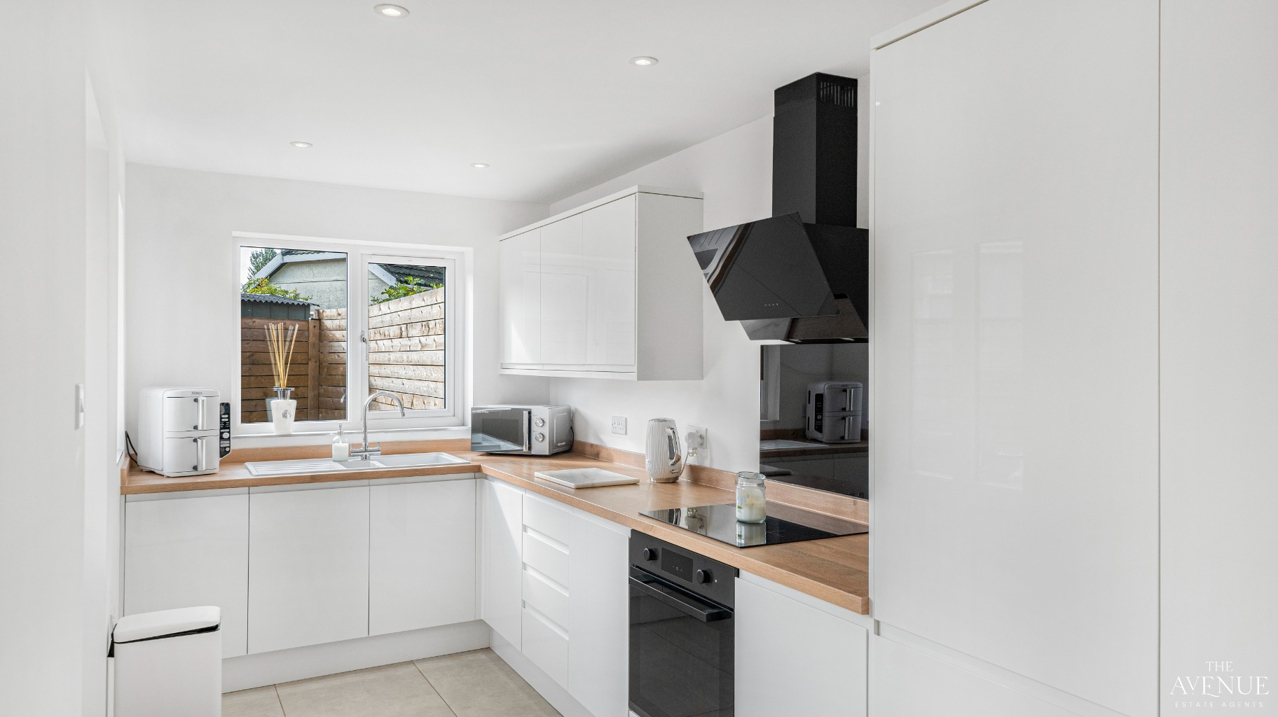 3 bed semi-detached house for sale in Heron Close, Coven, Wolverhampton, Staffordshire, WV9  - Property Image 11