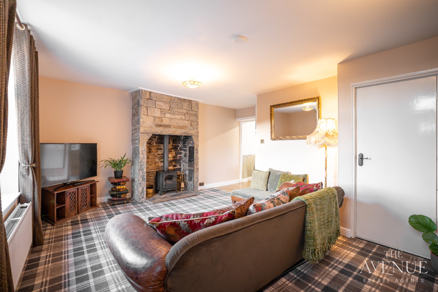 2 bed terraced house for sale in Bingley, West Yorkshire, BD16  - Property Image 4