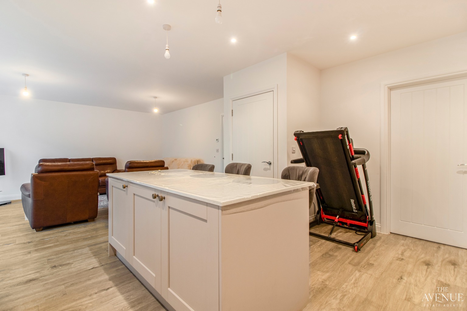 5 bed detached house to rent in Brooklands Close, Walsall Wood, WS9 9AZ 3