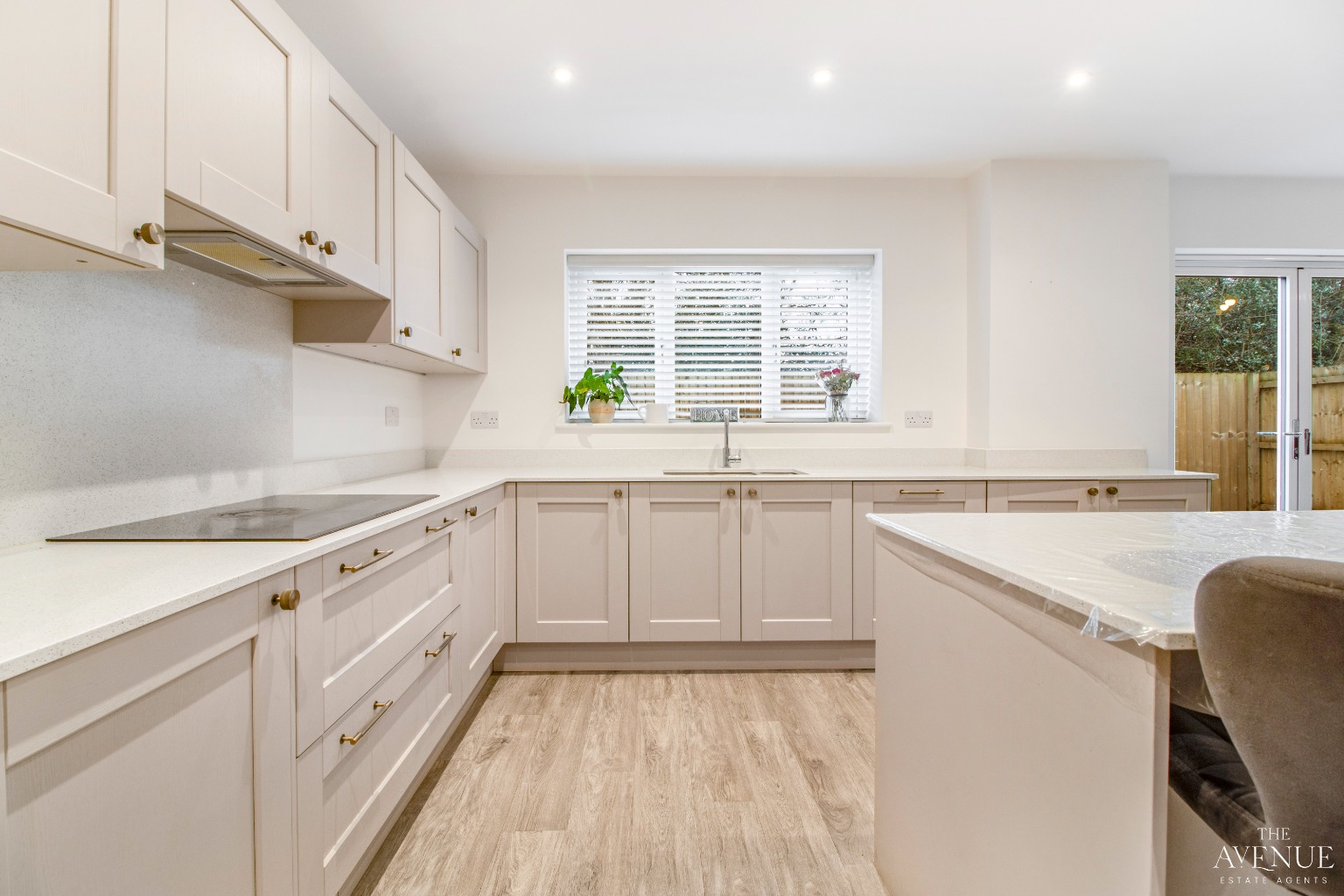 5 bed detached house to rent in Brooklands Close, Walsall Wood, WS9 9AZ 1