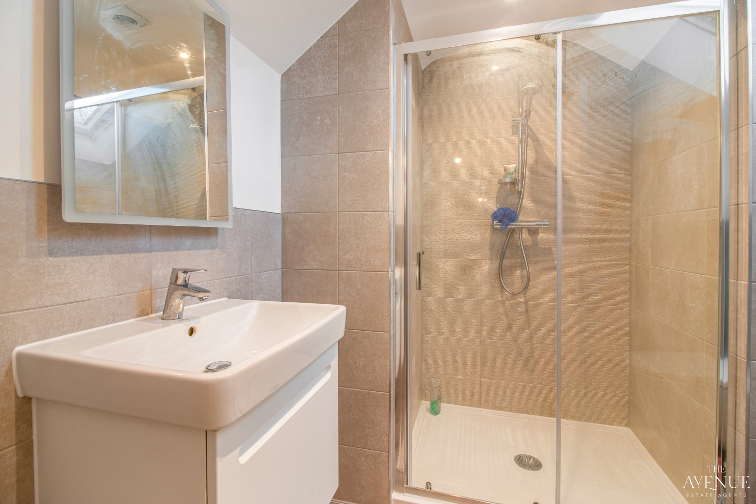 5 bed detached house to rent in Brooklands Close, Walsall Wood, WS9 9AZ 11