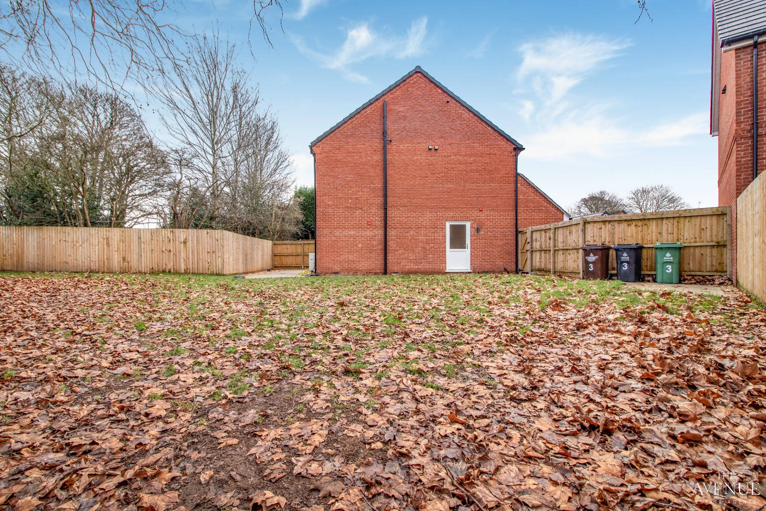 5 bed detached house to rent in Brooklands Close, Walsall Wood, WS9 9AZ 28