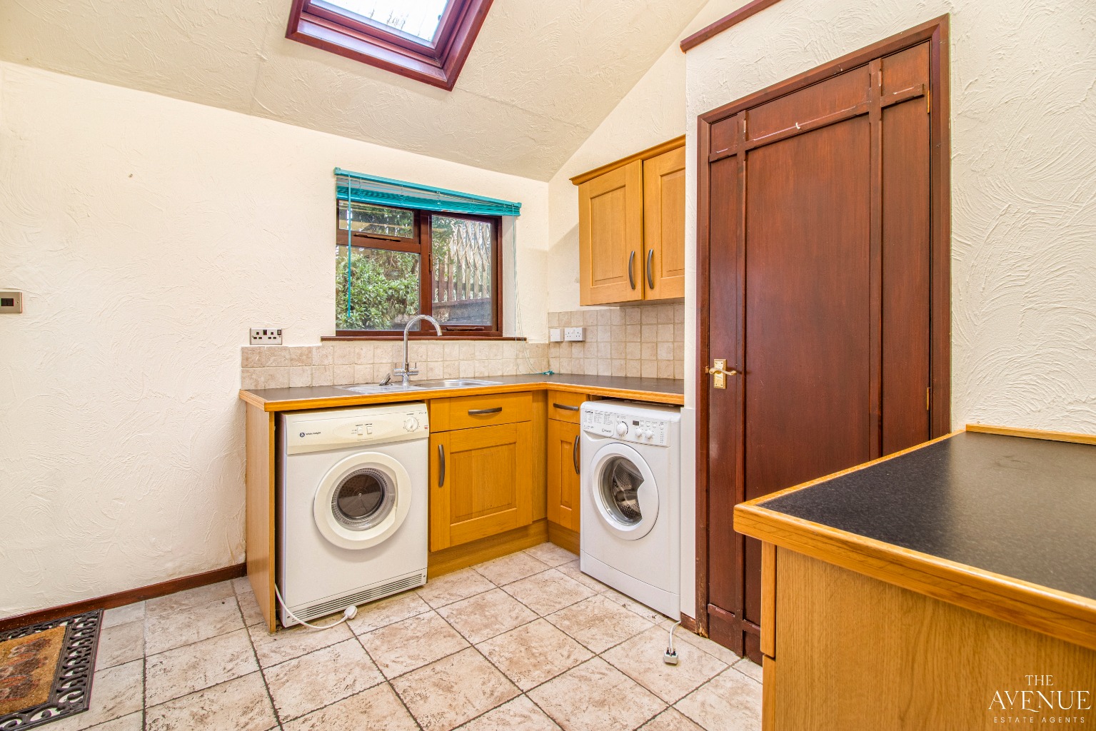 4 bed semi-detached house to rent in Cuttle Mill Lane, Wishaw, Sutton Coldfield, B76 9PU 3