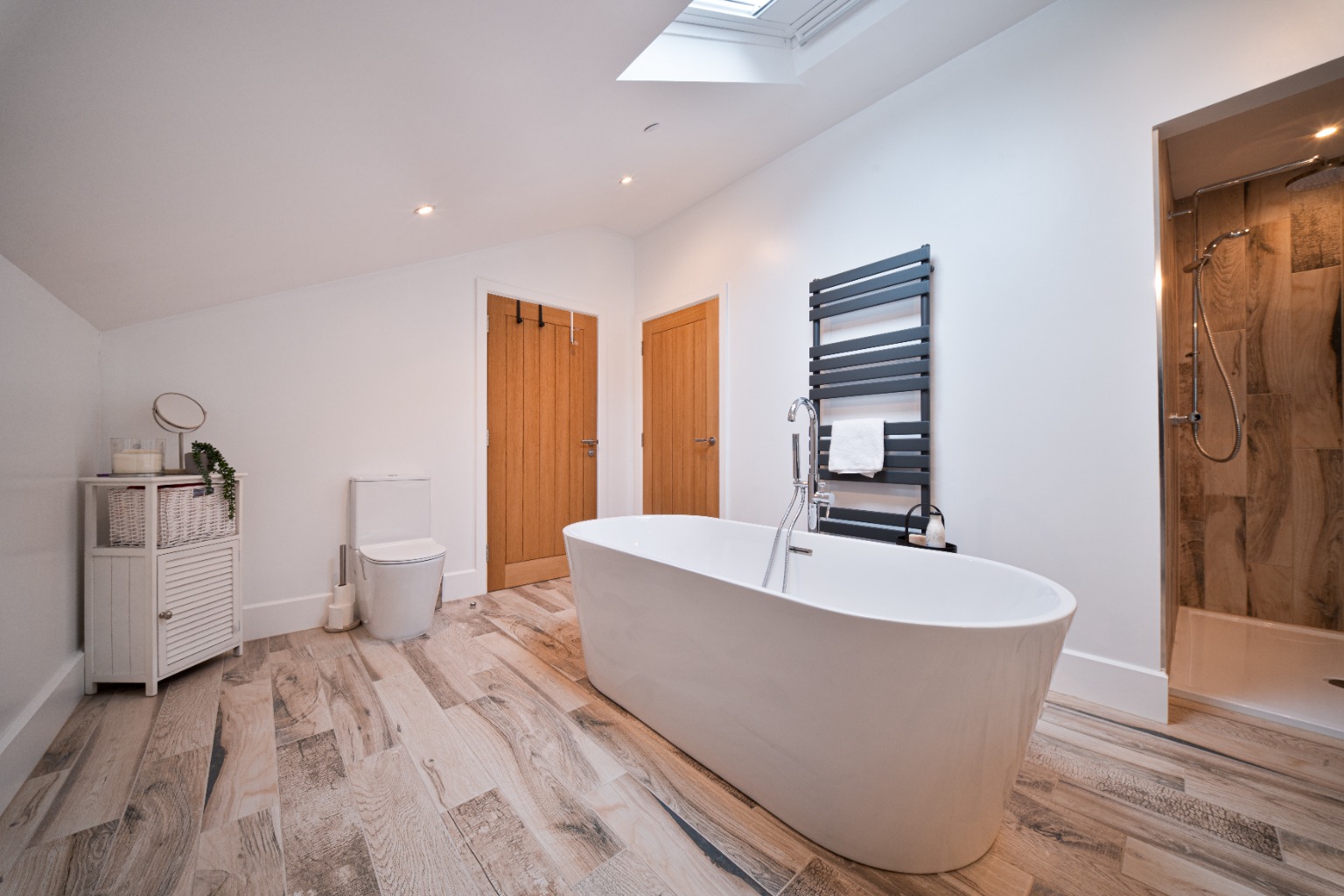 4 bed semi-detached house for sale in Heights Lane, Bingley, West Yorkshire, BD16 38