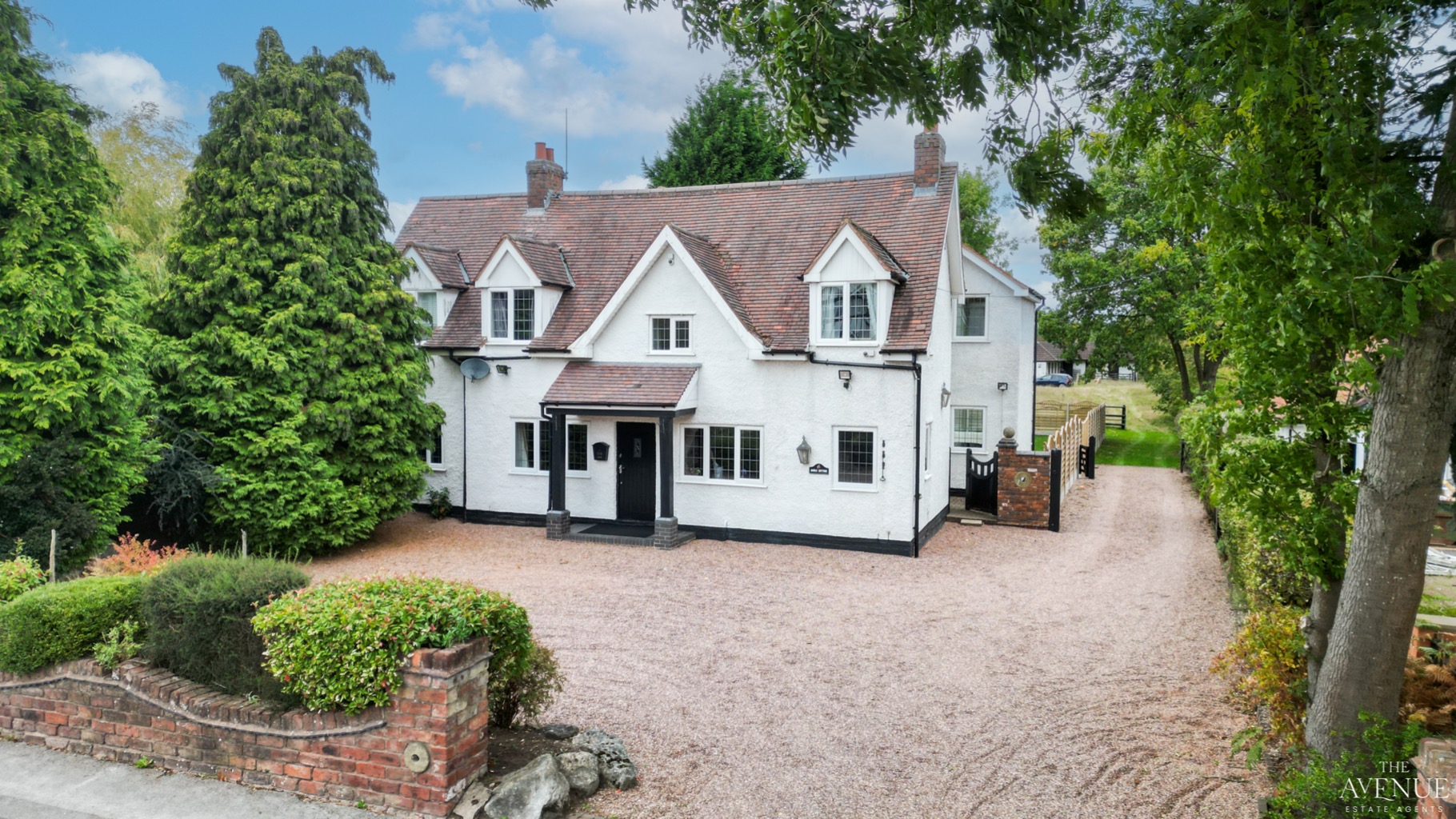 5 bed cottage for sale in Foley Road West, Sutton Coldfield, West Midlands, B74