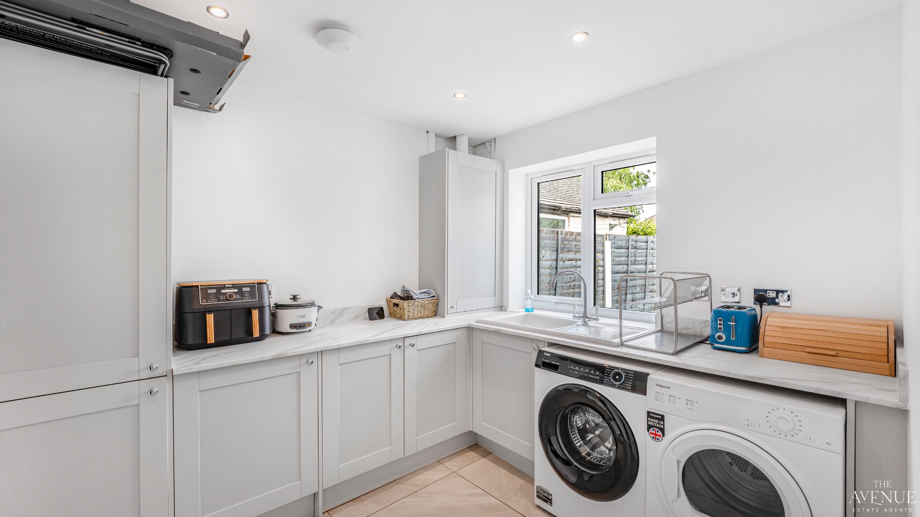 3 bed semi-detached house for sale in Walsall, West Midlands, WS3  - Property Image 10