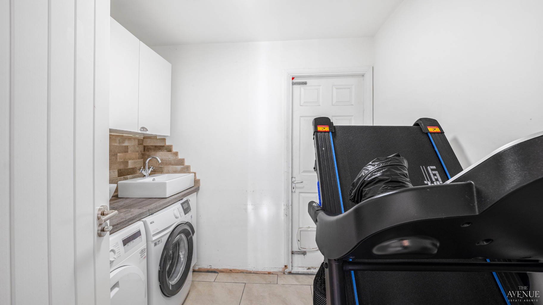 3 bed semi-detached house for sale in Walsall, West Midlands, WS9 16