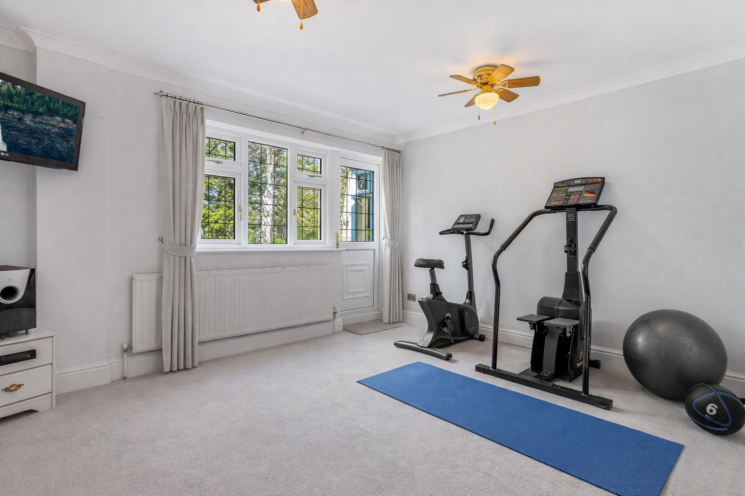 5 bed detached house to rent in Keepers Road, Sutton Coldfield, Staffordshire, B74 8
