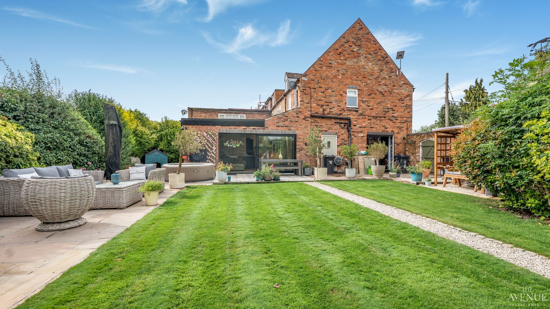 3 bed end of terrace house for sale in 4 Wiggins Hill Cottage, Sutton Coldfield, B76  - Property Image 32