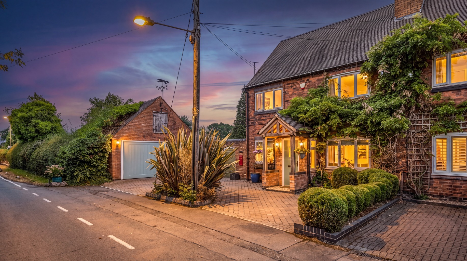 3 bed end of terrace house for sale in 4 Wiggins Hill Cottage, Sutton Coldfield, B76 54
