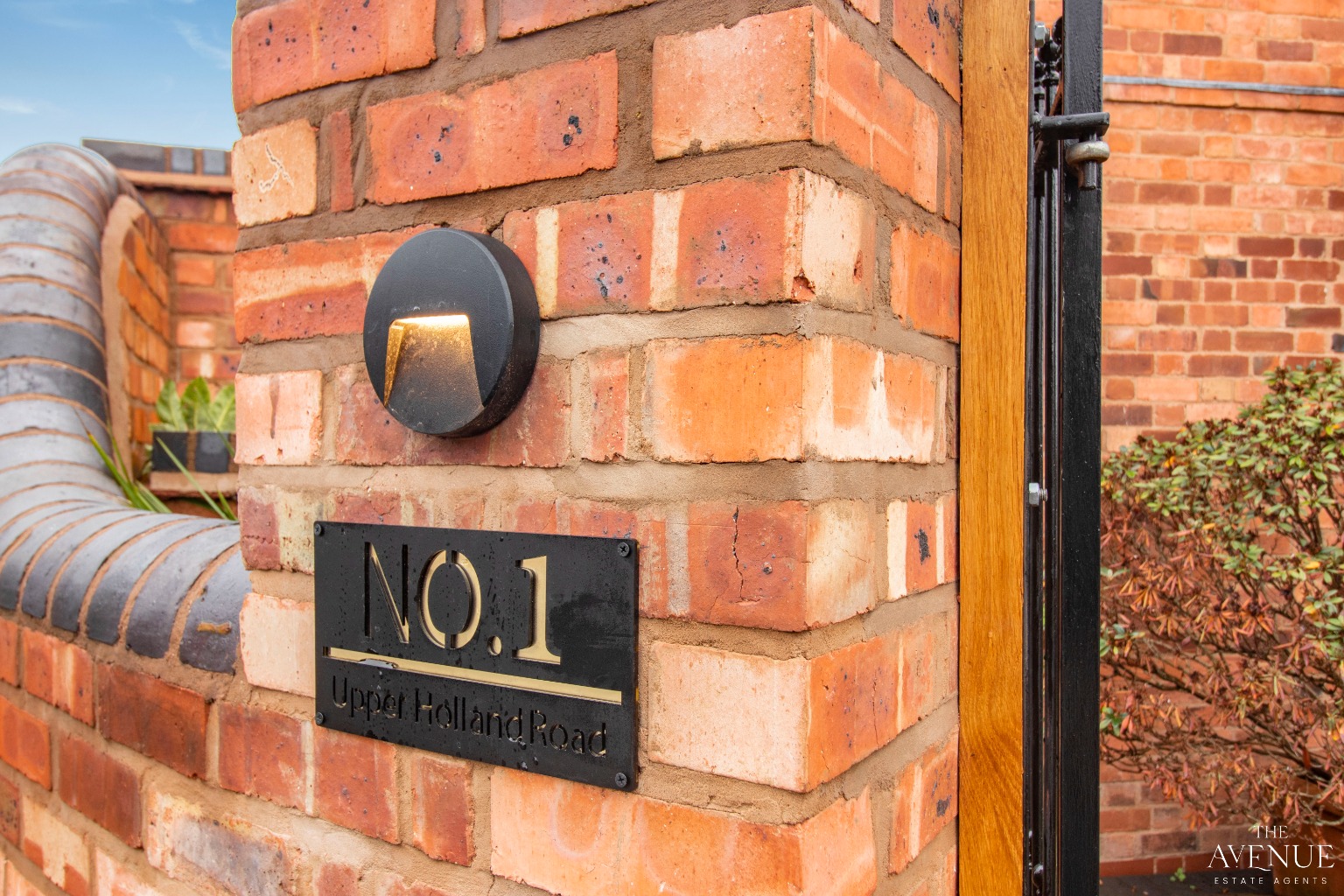 5 bed end of terrace house for sale in Upper Holland Road, Sutton Coldfield, West Midlands, B72 2