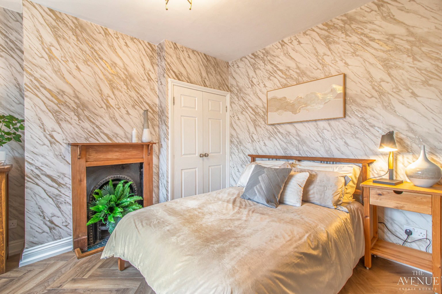 5 bed end of terrace house for sale in Upper Holland Road, Sutton Coldfield, West Midlands, B72 33