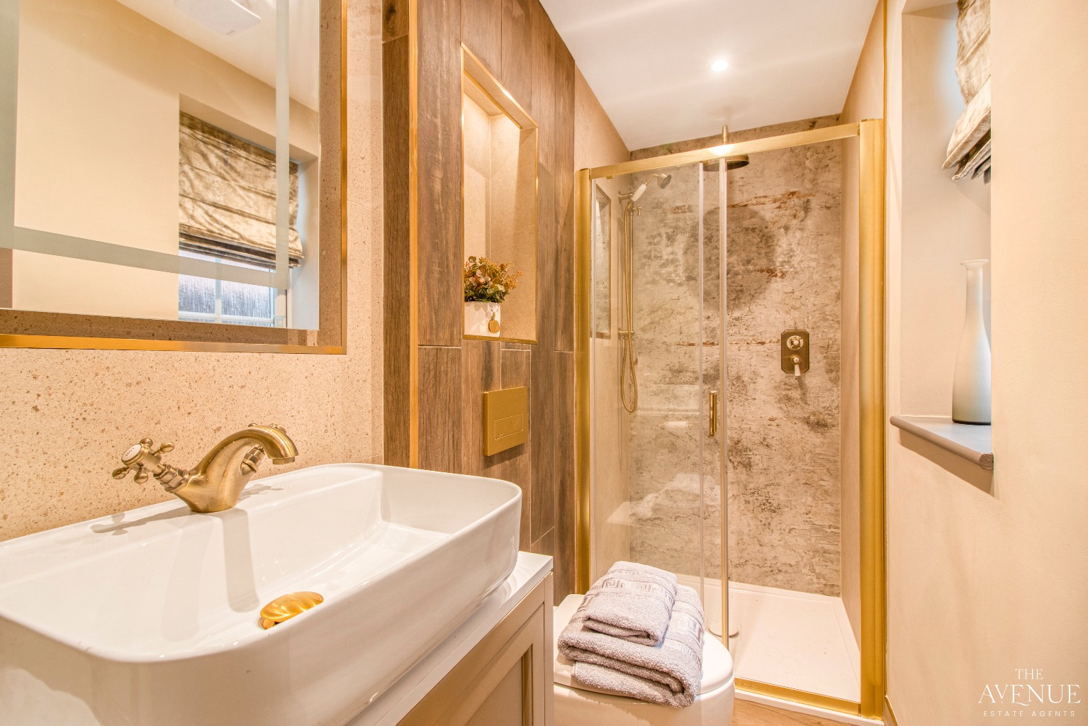 5 bed end of terrace house for sale in Upper Holland Road, Sutton Coldfield, West Midlands, B72 38