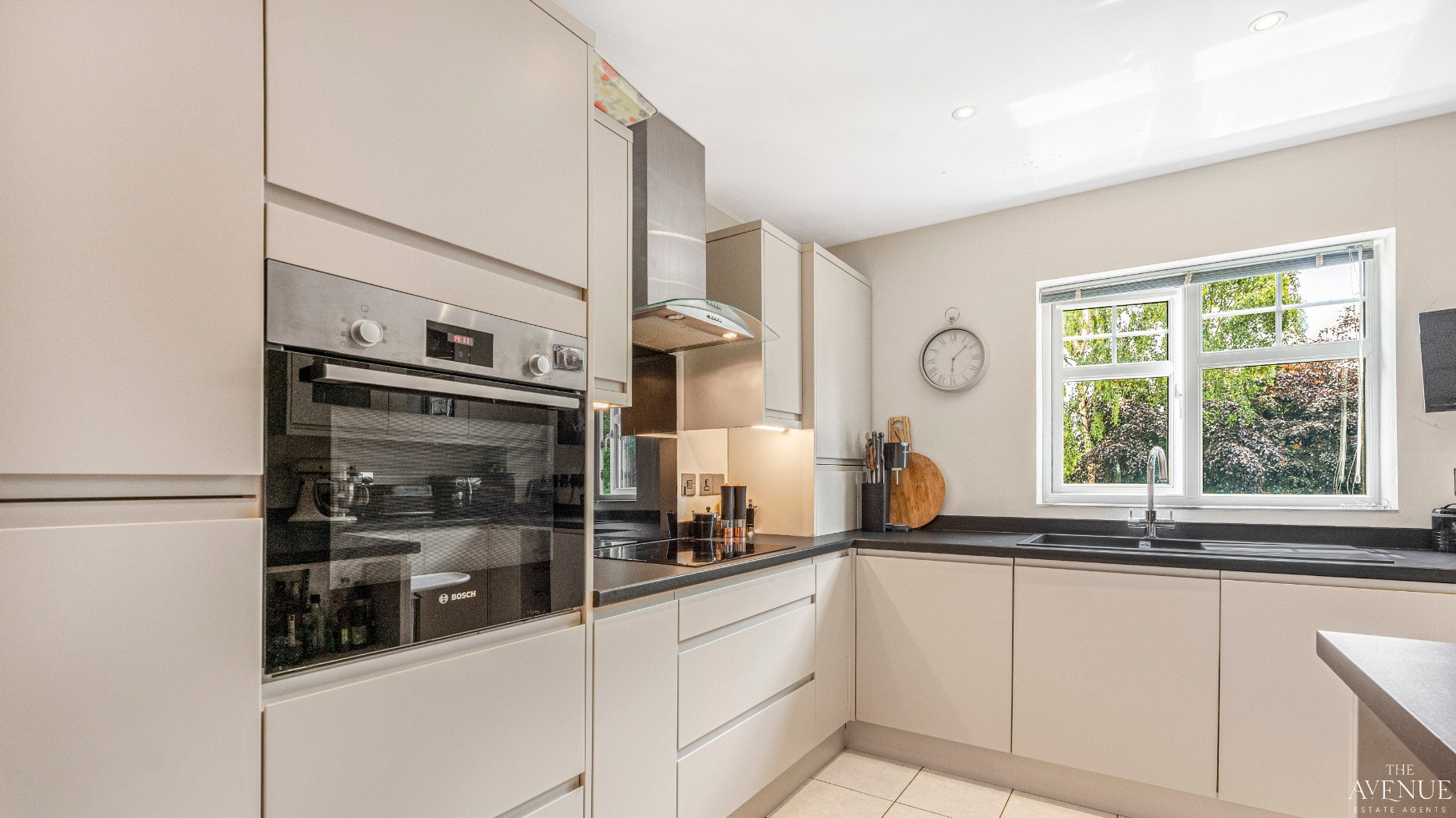 3 bed flat for sale in Sutton Coldfield, West Midlands, B74 10