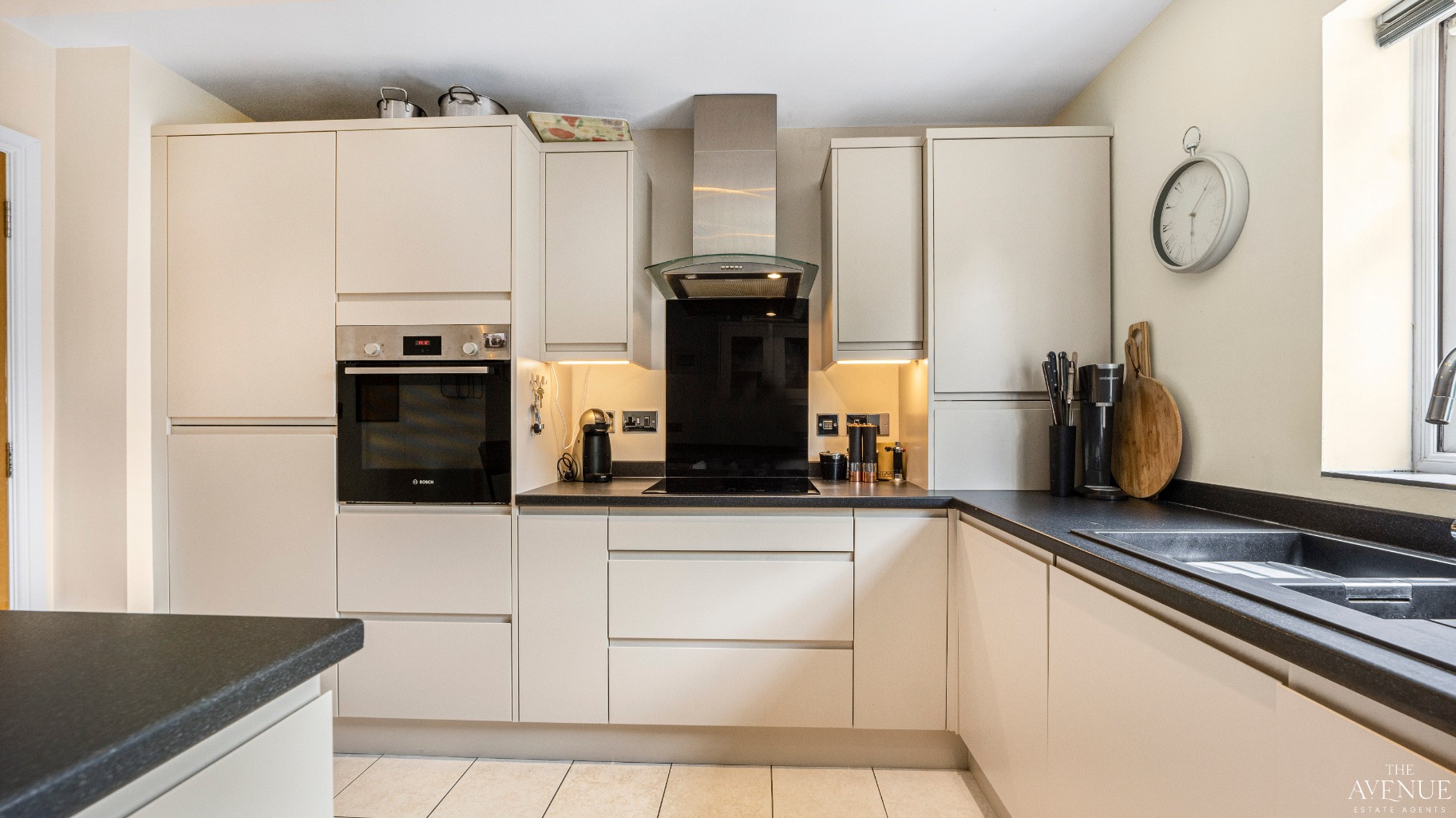 3 bed flat for sale in Sutton Coldfield, West Midlands, B74 11