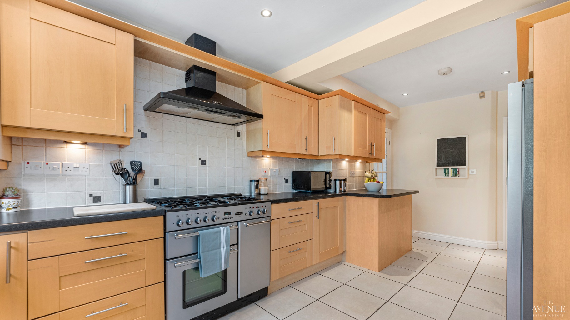 3 bed semi-detached house for sale in Sutton Coldfield, West Midlands, B73  - Property Image 13