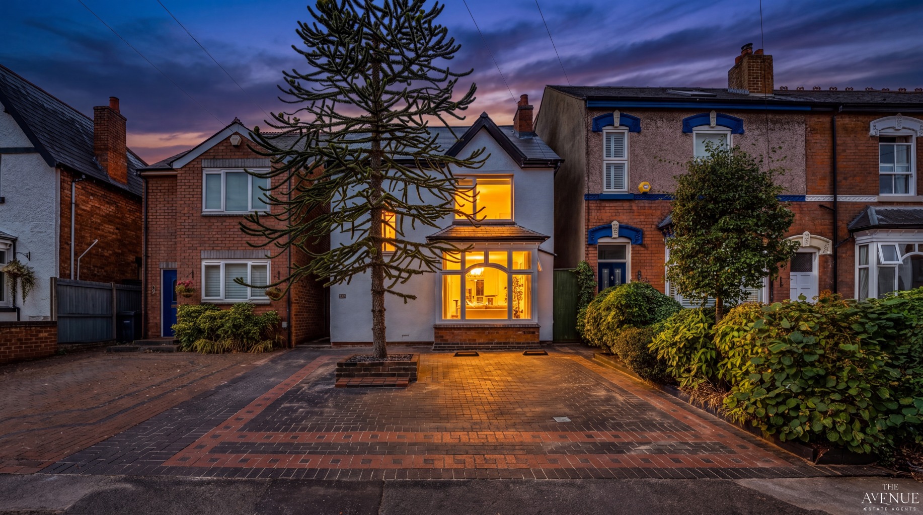 3 bed detached house for sale in Western Road, Sutton Coldfield, West Midlands, B73  - Property Image 1