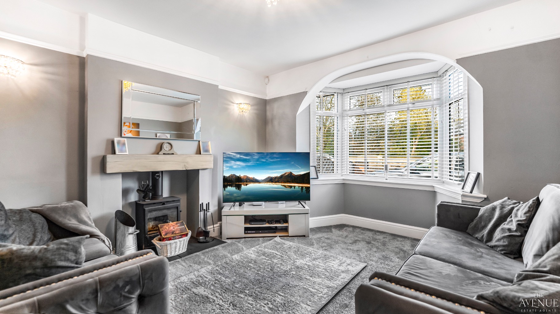 3 bed detached house for sale in Kidderminster Road, Hagley 2