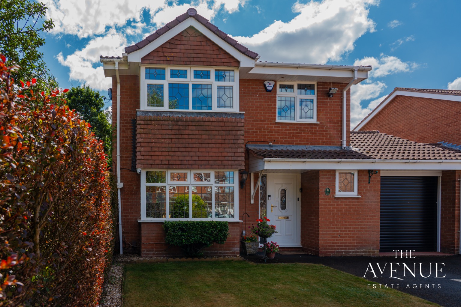 4 bed detached house for sale in Radbourne Drive, Halesowen 3