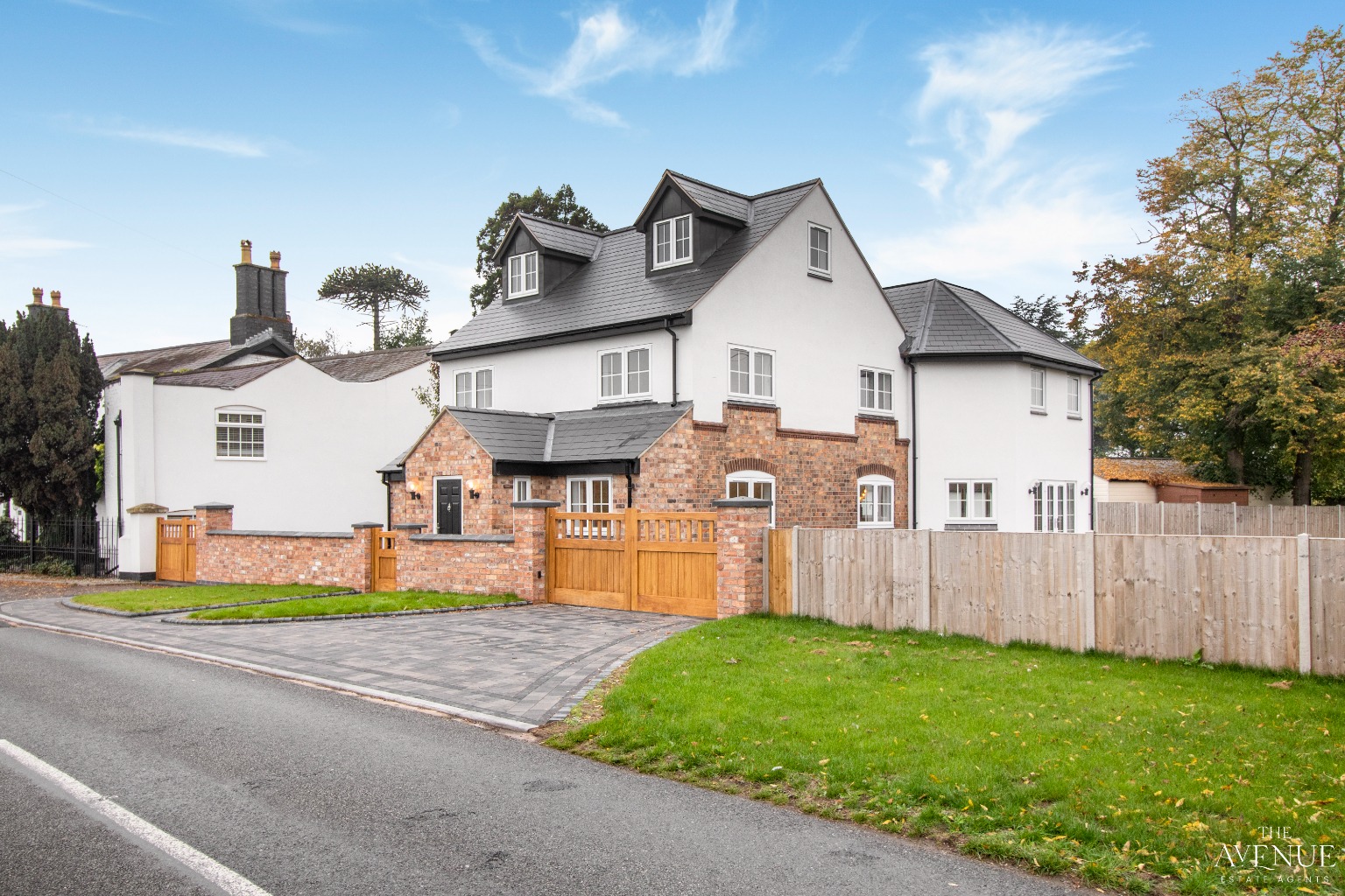 4 bed detached house for sale in Ratcliffe Road, Witherley, Atherstone, Warwickshire, CV9