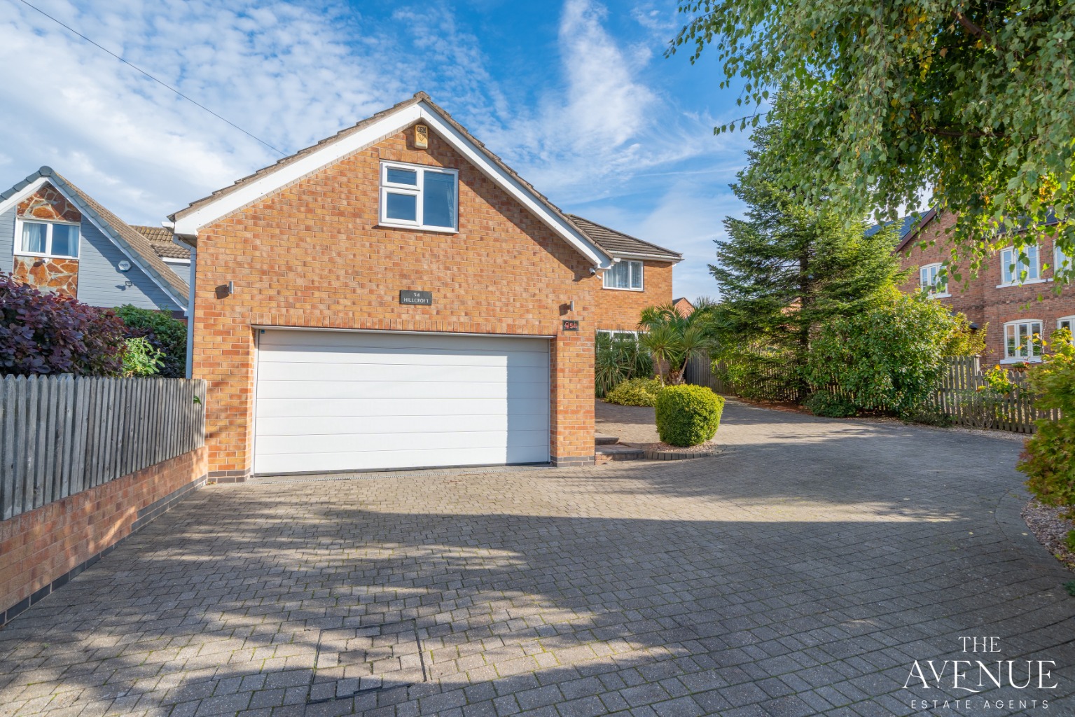 5 bed detached house for sale in 54 Burnside Grove, Tollerton , NG12 4EB 4