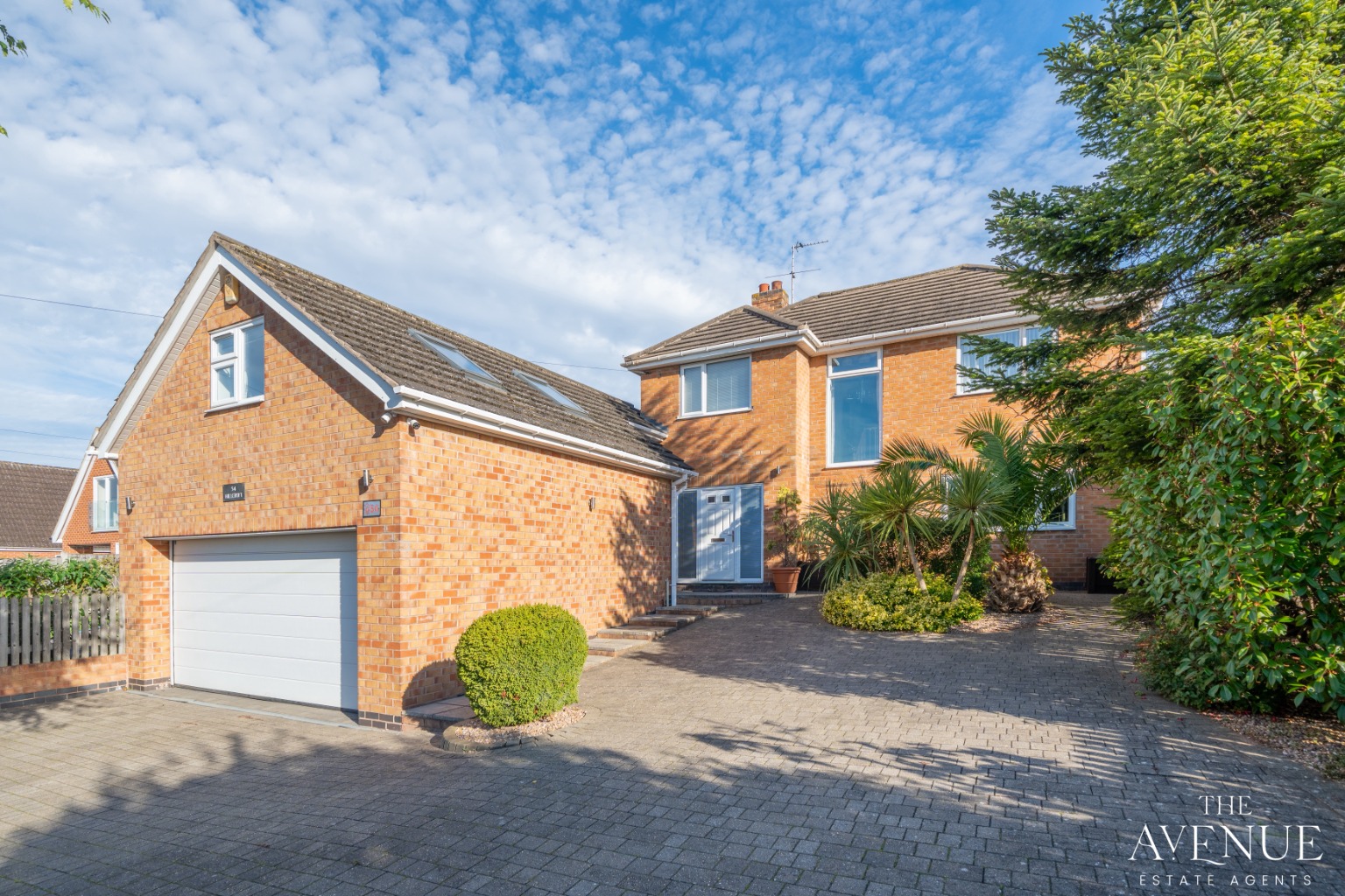5 bed detached house for sale in 54 Burnside Grove, Tollerton , NG12 4EB 44