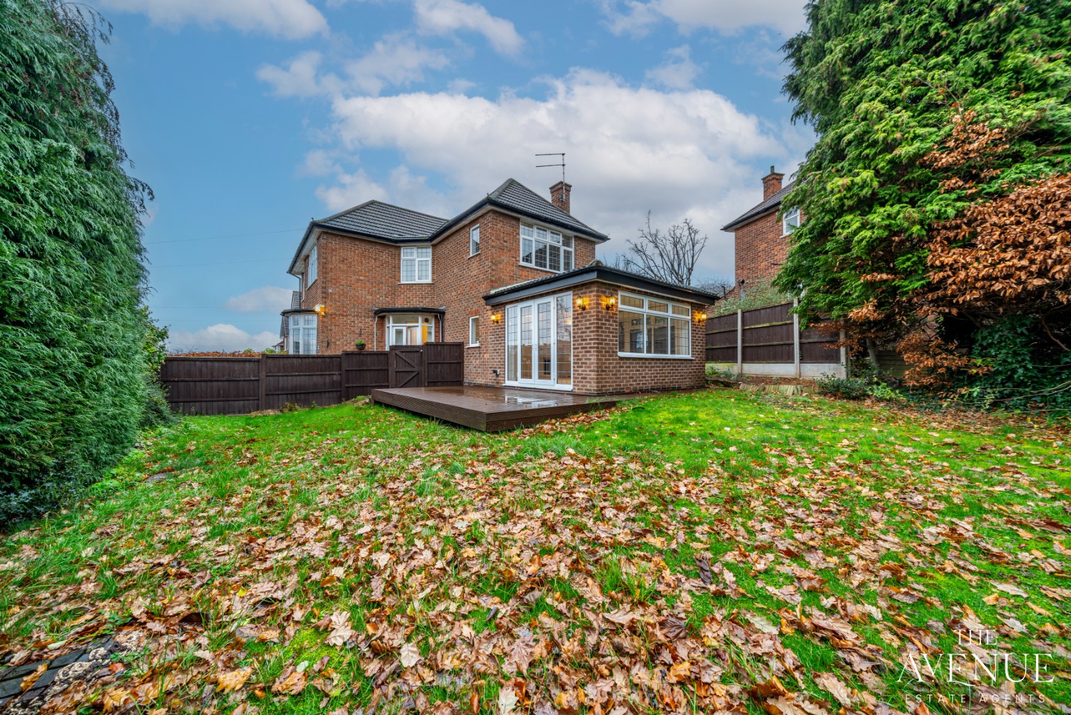 3 bed detached house for sale in 90 Greythorn Drive, West Bridgford,Excellent school catchment, plus planning permission! No chain!! 34