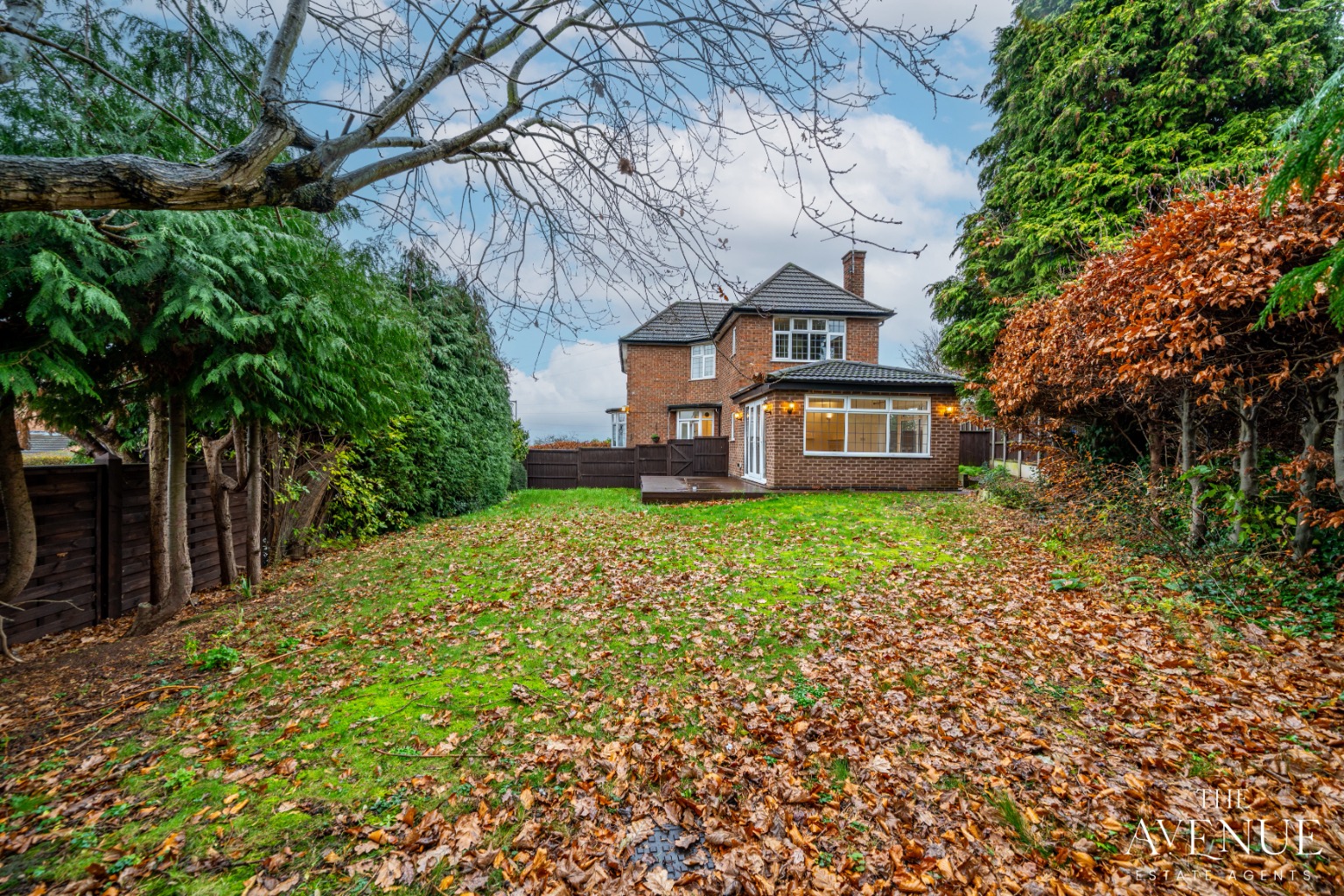3 bed detached house for sale in 90 Greythorn Drive, West Bridgford,Excellent school catchment, plus planning permission! No chain!! 35