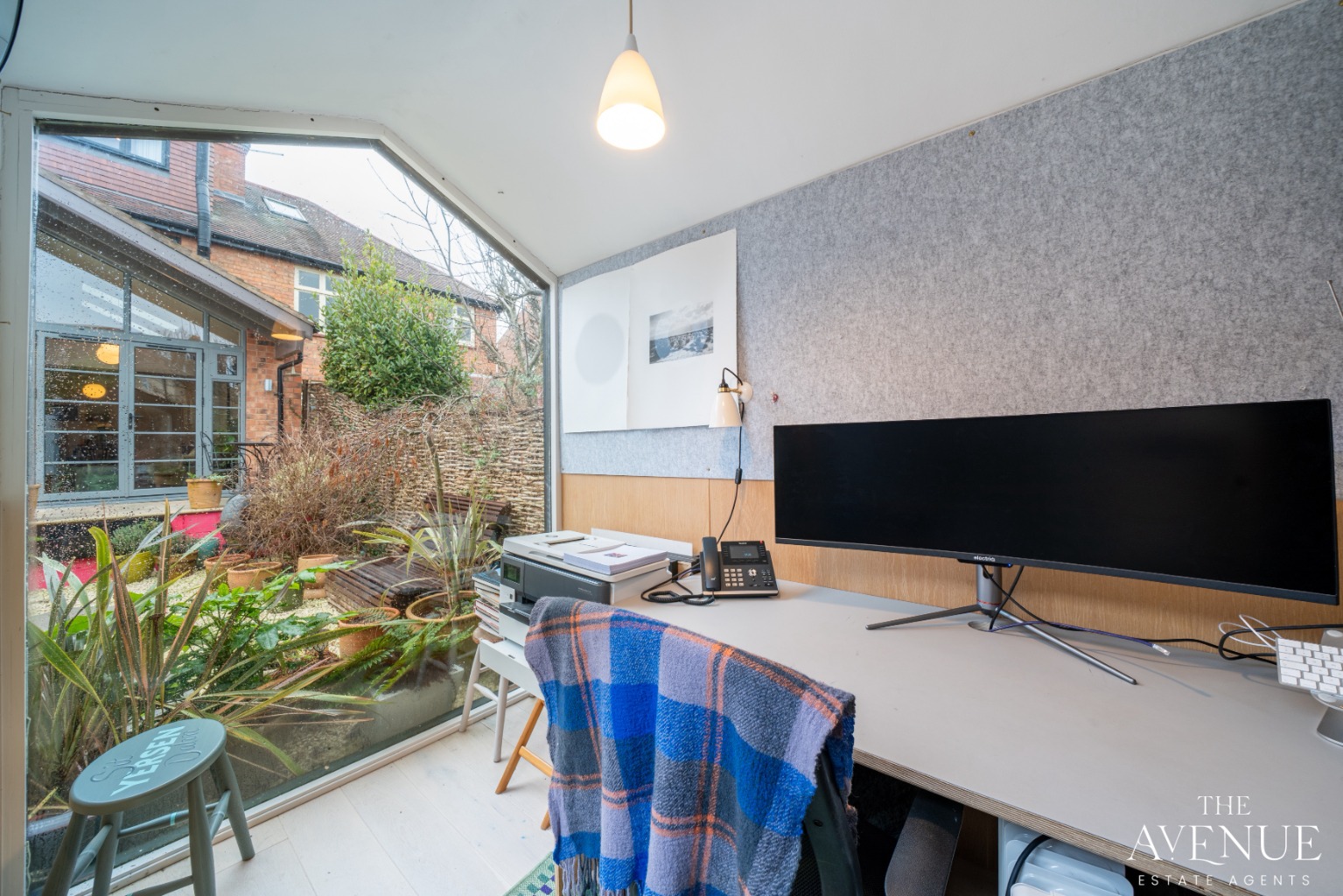 4 bed semi-detached house for sale in 25 Abingdon Road, West Bridgford only a 6min walk to the Bustling Avenue! 36