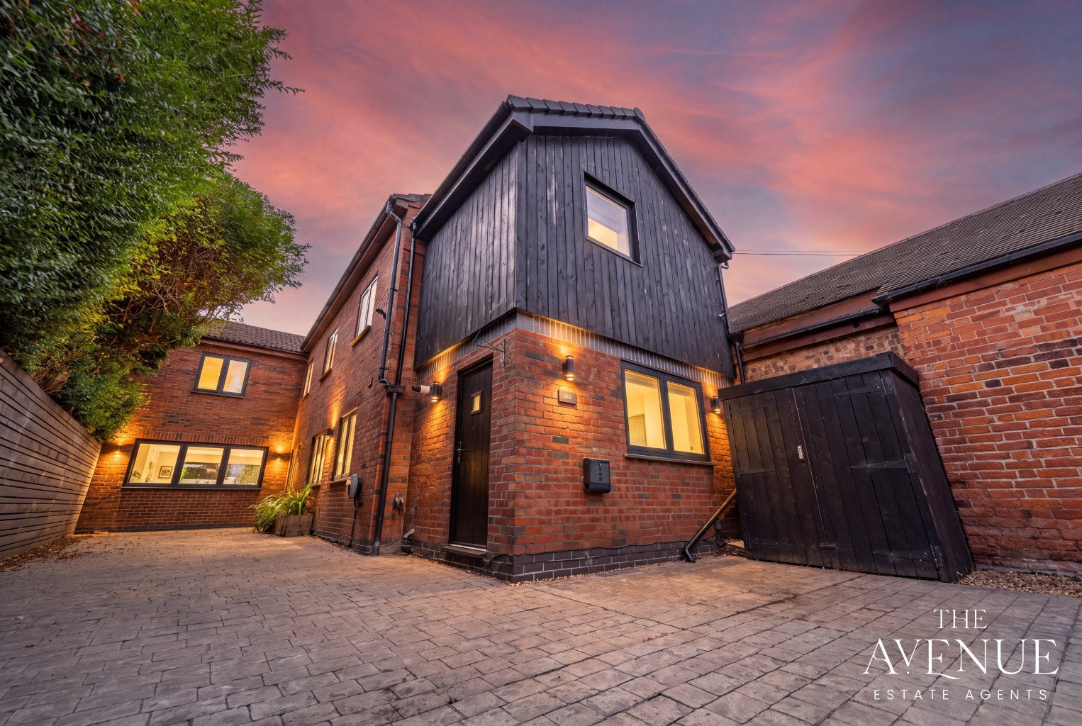5 bed detached house for sale in 40 Easthorpe Street, Ruddington, Nottingham, NG11 6LB 1