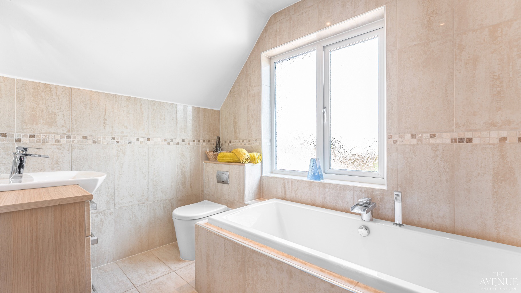 5 bed detached house for sale in 12 Egerton Road, Woodthorpe, Nottingham, Nottinghamshire, NG5 4FF - Property Image 39