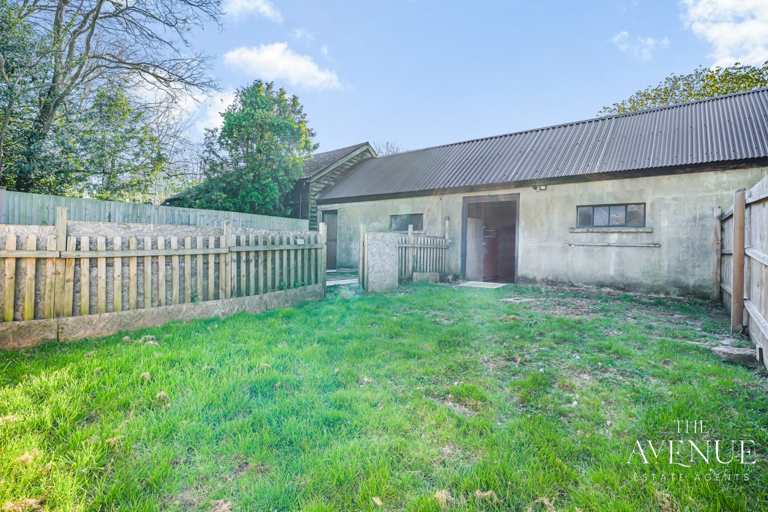 5 bed detached house for sale in Maldon Road, Witham, Essex, CM8 41